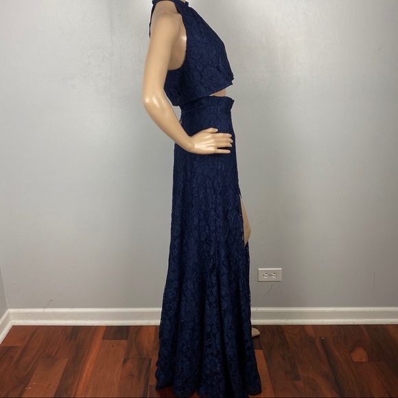 NEW REFORMATION NAVY LACE CROP TOP & WRAP SKIRT TWO-PIECE SET - Picture 5 of 8